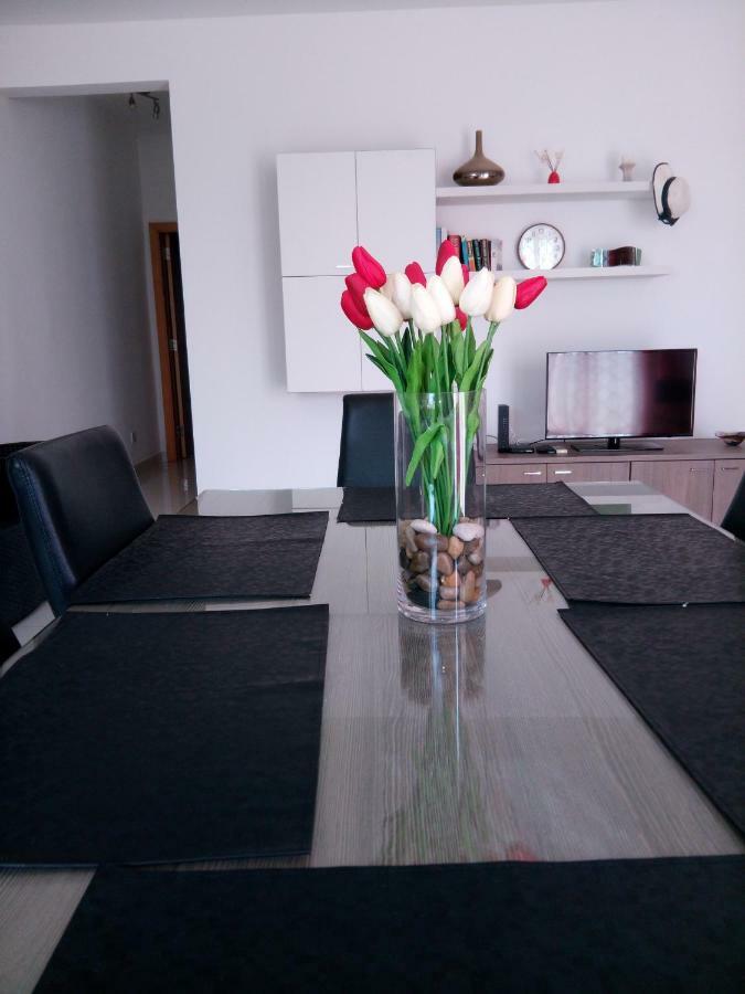 Crescent Court F Daire St. Paul's Bay Dış mekan fotoğraf